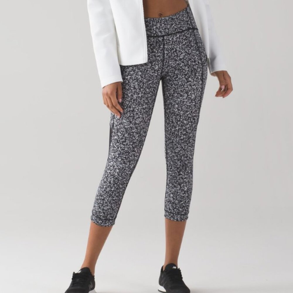 Lululemon Sole Training Crop